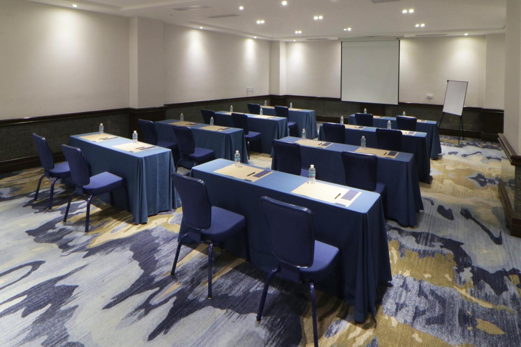 Hotel Indigo Guadalajara Expo By Ihg Экстерьер фото