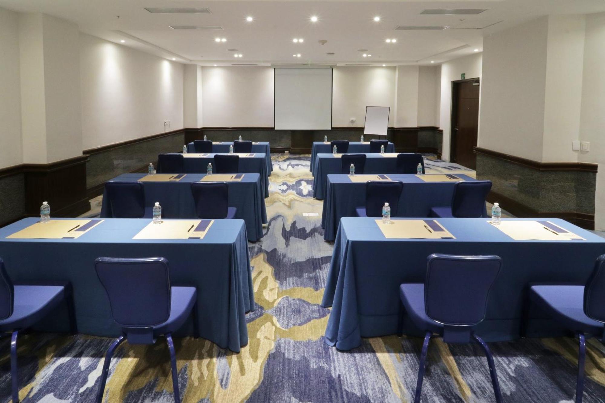 Hotel Indigo Guadalajara Expo By Ihg Экстерьер фото